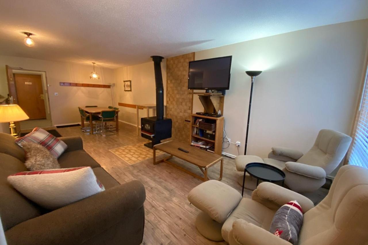 The Griz Inn By Park Vacation Management Fernie Buitenkant foto