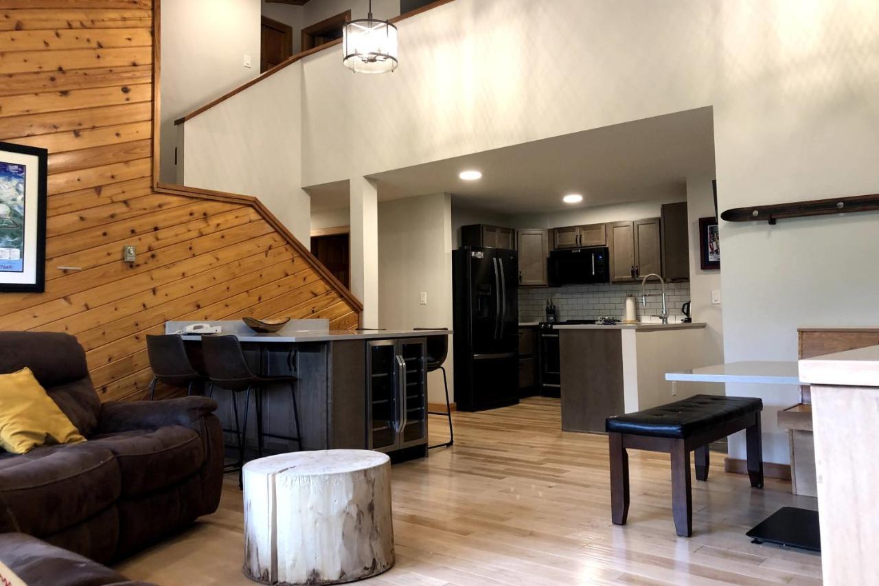The Griz Inn By Park Vacation Management Fernie Buitenkant foto