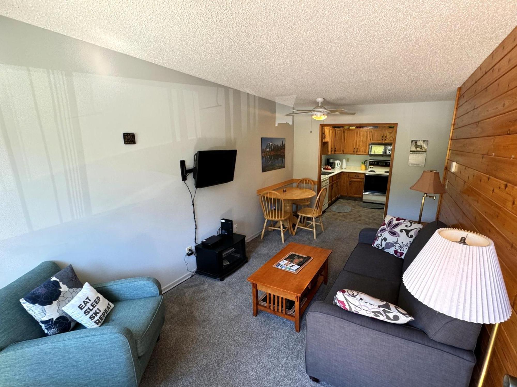 The Griz Inn By Park Vacation Management Fernie Buitenkant foto