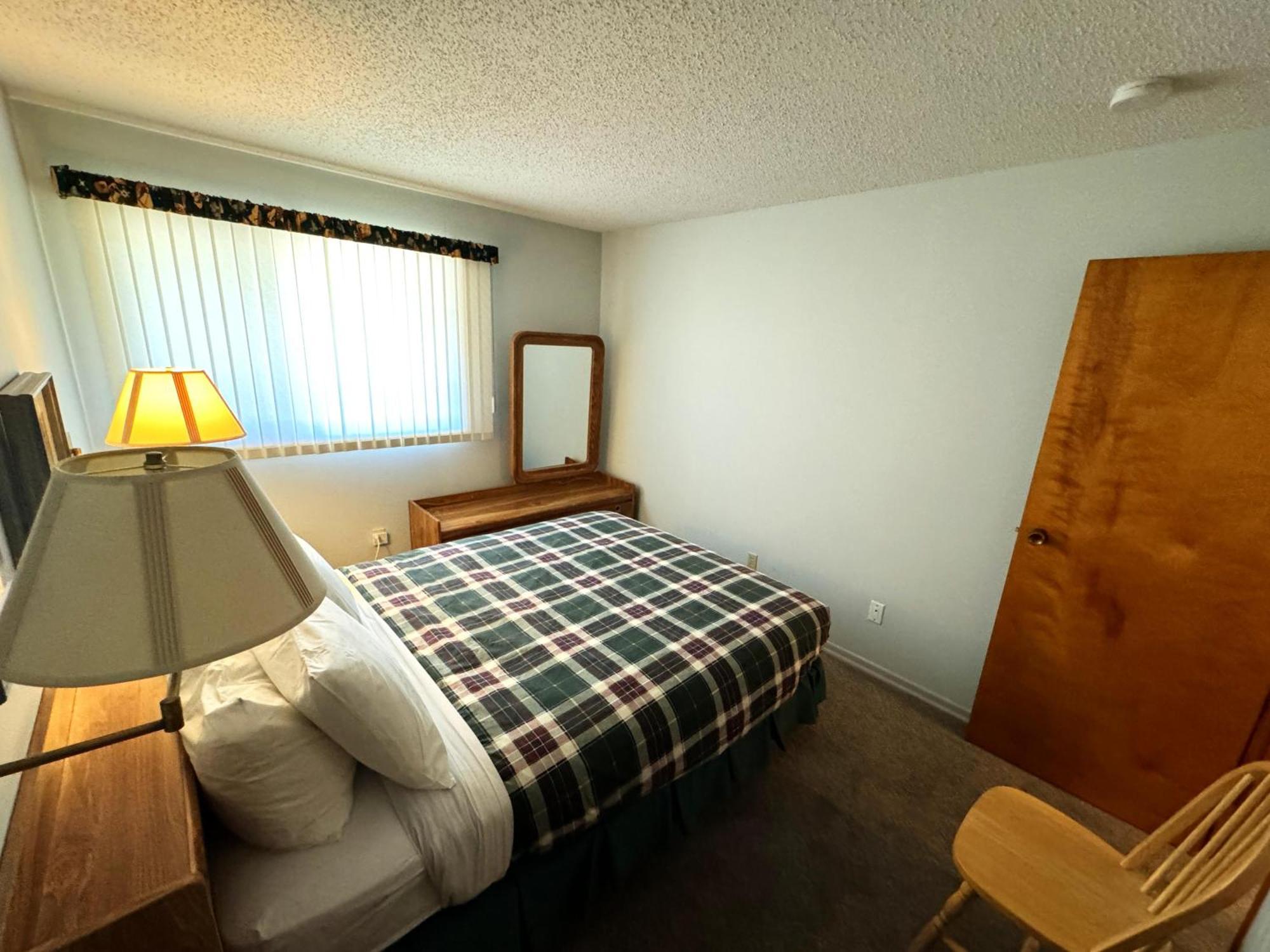 The Griz Inn By Park Vacation Management Fernie Buitenkant foto
