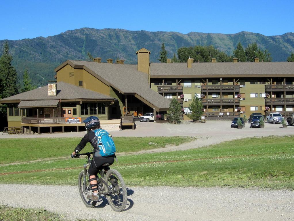 The Griz Inn By Park Vacation Management Fernie Buitenkant foto